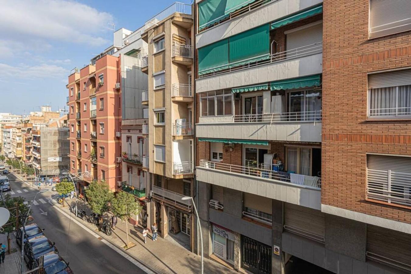 Ferienwohnung Bright 3Bdr Near To The Metro L’Hospitalet de Llobregat Exterior foto