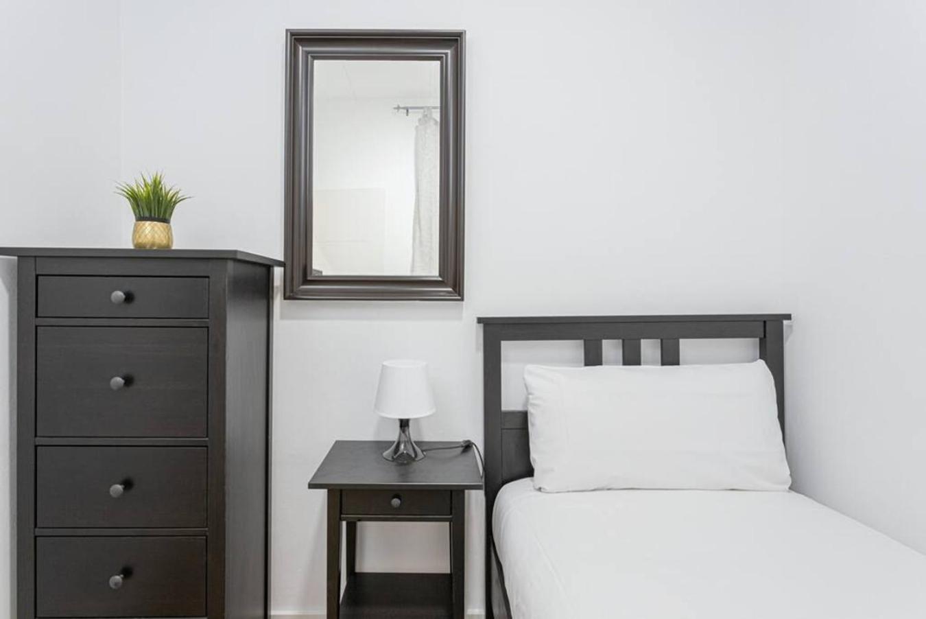 Ferienwohnung Bright 3Bdr Near To The Metro L’Hospitalet de Llobregat Exterior foto
